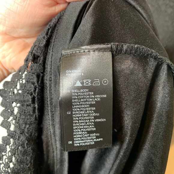 H&M Divided Black Lace Keyhole Mini Dress Size XS - Picture 7 of 7